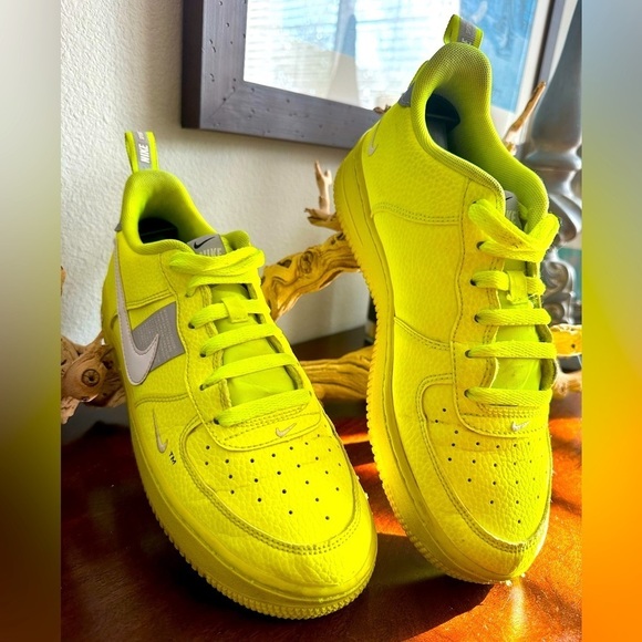 Nike Other - Nike Air Force 1 '07 LV8 Overbranding Size 7Y